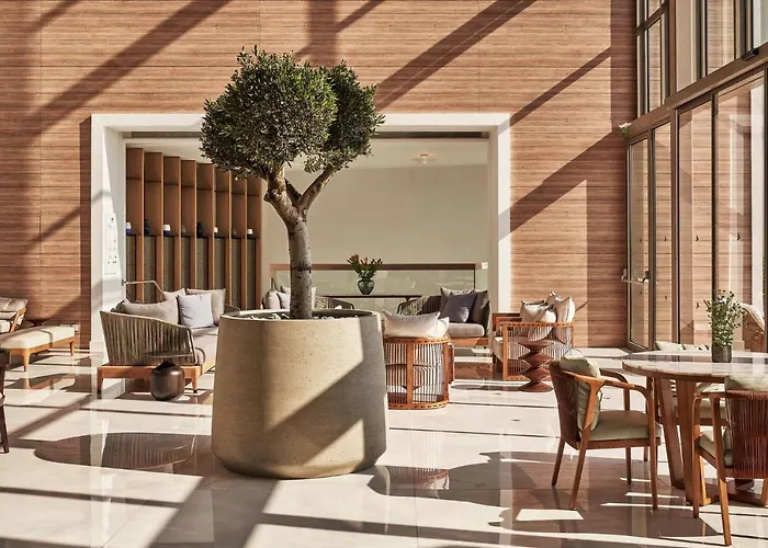 Mare Paphos Rezort 5*